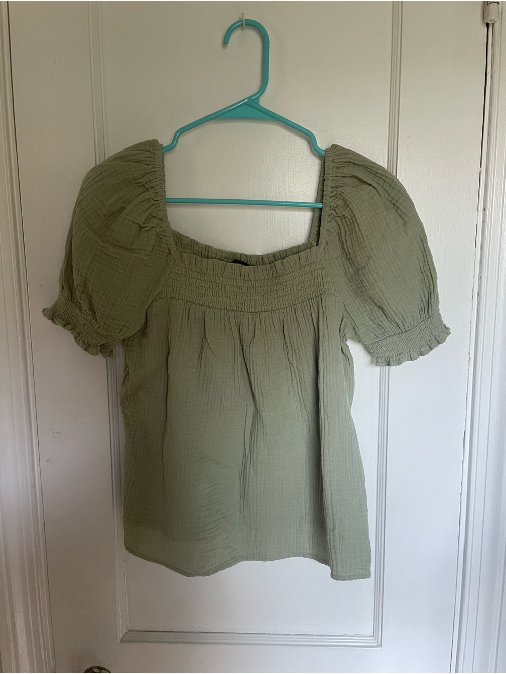 J. Crew Sage Green Muslin Smocked Square-Neck Puff Sleeve Top Sz Medium